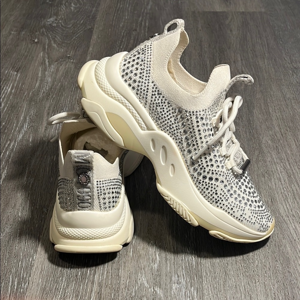 ❌SOLD❌Steve Madden Cream Sneakers - Picture 7 of 13
